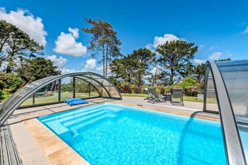 Maison vue mer avec piscine