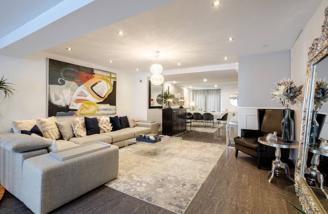 Majestic Villa in Downtown Griffintown