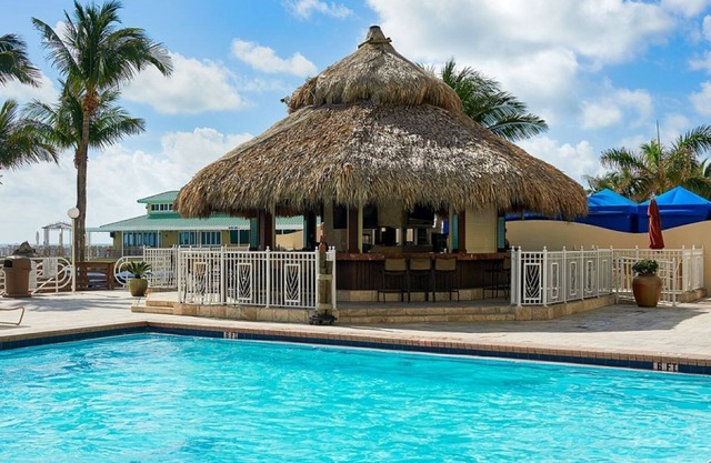 Making The Best Memories Along The Way! 2 Convenient Units, Pool, Pets Allowed