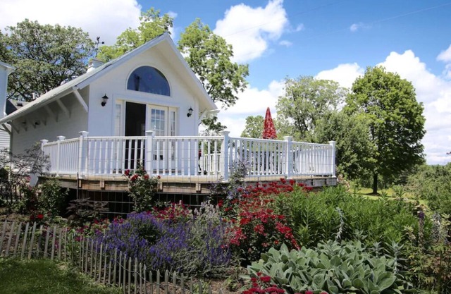 Mallard Cottage, Just For The Two Of You and.Your Pet!