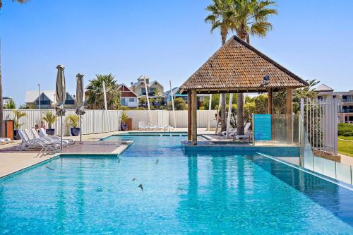 Mandurah Resort by the Beach