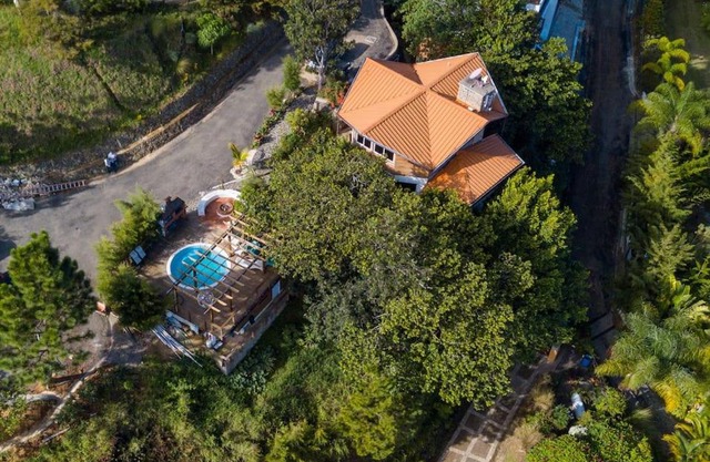 Mansion Dubai-Mountain-Jacuzzi-4BR-Jamaca De Dios