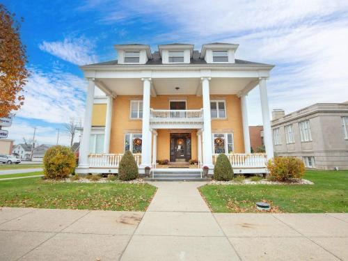 Mansion Pet-friendly Downtown