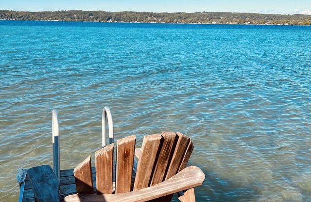 Maple Nest Cottage-Carriage House- Crystal Lake