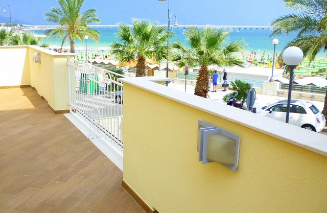 Mare e Castello
