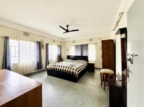 Marias Homestay Spacious 3 BHK ENTIRE UNIT