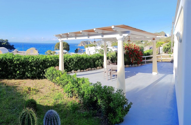 Maridea Ponza - villa Brezza Marina, an oasis of serenity overlooking the sea