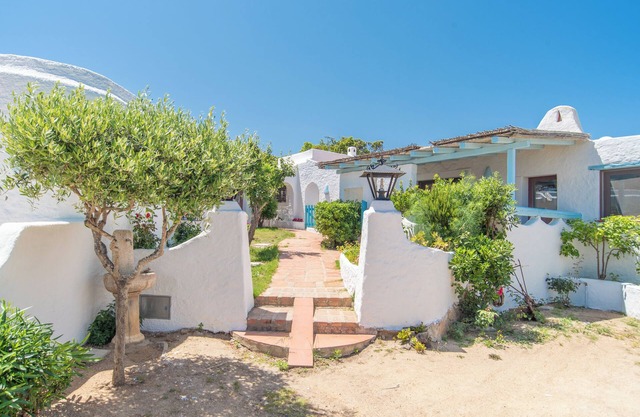 Maritime Holiday Home near the Beach with Garden & Terrace