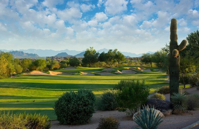 Marriott Canyon Villas at Desert Ridge 2-Brm Condo sleeps 8, JW Marriott access