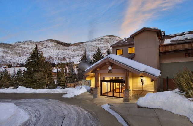 Marriott Streamside at Vail, easy ski access, free shuttle