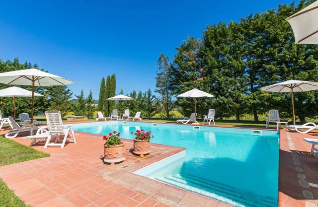 Marrone by Interhome