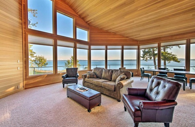 Marrowstone Island Home 20 Mins to Port Townsend!