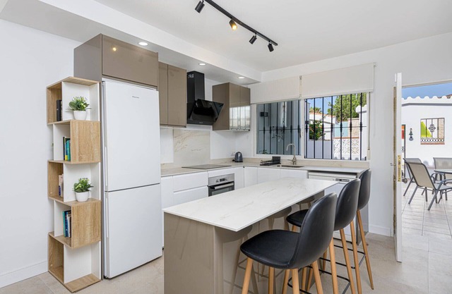 Marta - Holiday Home in Rincón de la Victoria