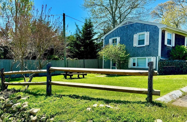 Martha’s Vineyard Condo w/Pool minutes from Ferry