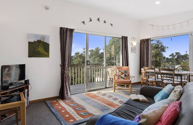 Martin's Bay Magic - Martins Bay Holiday Home