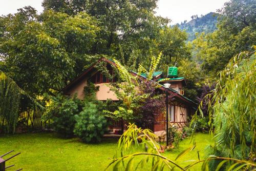 Maryam Cottage in Pahalgam by kashmir travelogue