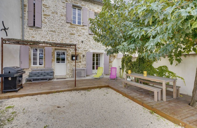 Mas de la Garance for 9 people with mini pool