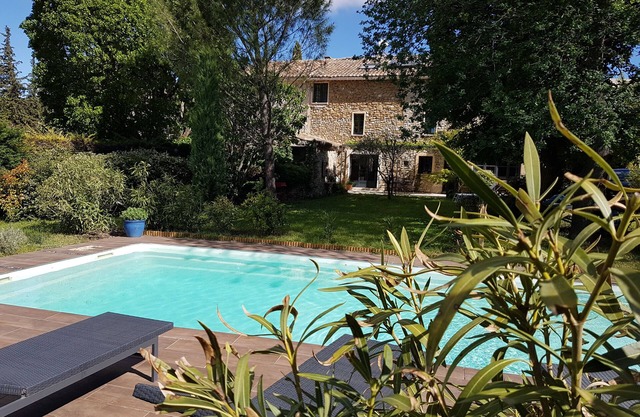 Mas des 3 Pierres Avec Piscine à Vaison la Romaine