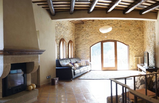 Más Serena: Villa in LLOFRIU (COSTA BRAVA). In nature, 10 minutes from the beach