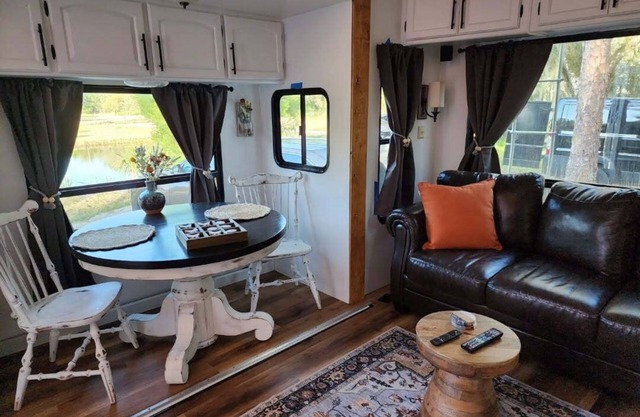 Matilda the RV: Charming 5 Acre Retreat with Beautiful Gazebo, Garden & Chickens