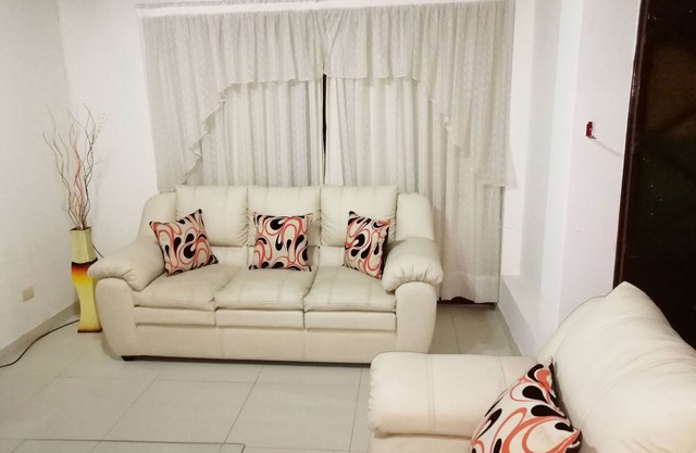 Maxy's Inn Hotel & Suite