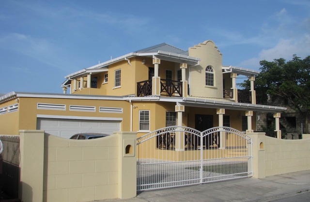 Maya's Bajan Villas - Unit B