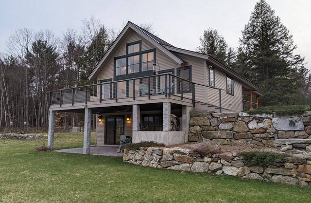 Meadow House at Powder Mill Pond - a nature lover's paradise