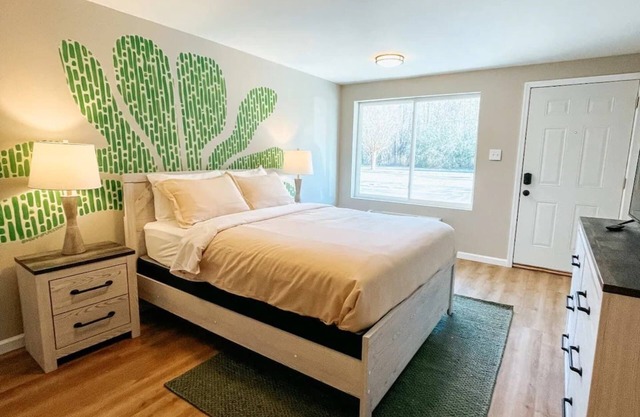 Meadow Room at The Trailblazer Unit 8