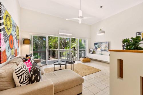 Melaleuca Hideaway - Beach Pool free parking