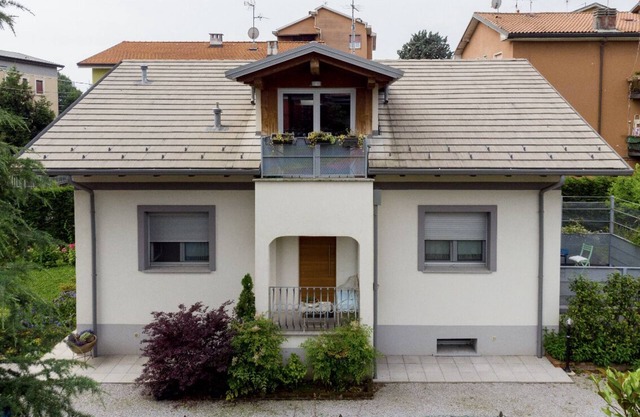 Melo-Apartment in modern villa kitchenette terrace on the green097048-LNI00001
