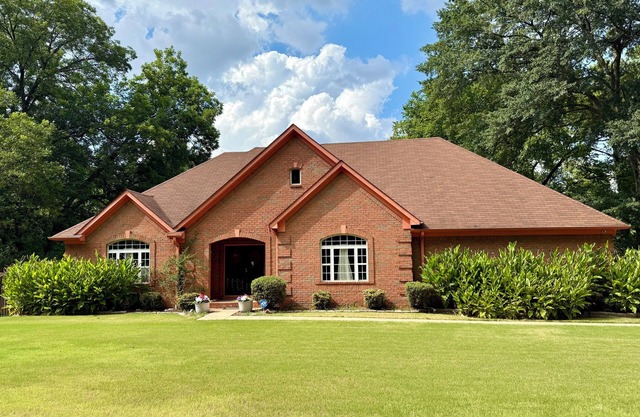 Memphis Blues Oasis at Graceland