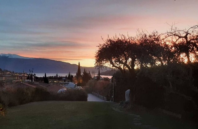 Meraviglioso appartamento indipendente con splendida vista sul lago
