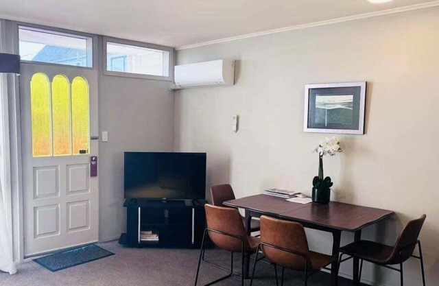 Merivale Court Family Suit(2bedr)-Unit 1