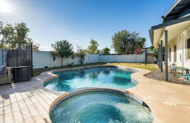Mesa Oasis w/Diving Pool By Spring Training, Dtwn