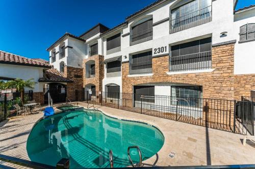 Metro Extended Stays - Tempe - King Studio