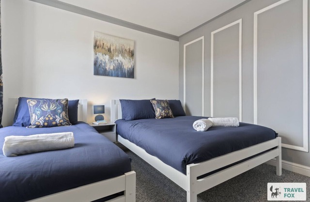 Mia`s House: Park view +Parking