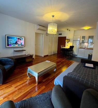 Midtown Apartments - Easy Check-in&Parking