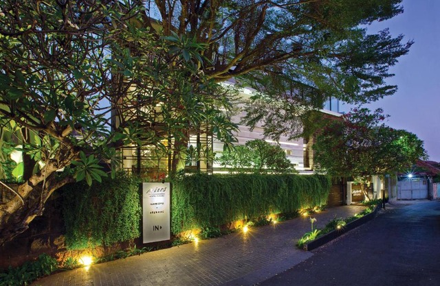 Miers Kuningan, ARTOTEL Curated