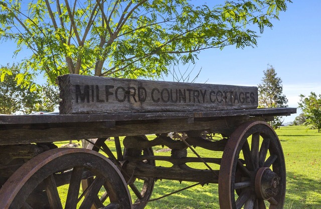 Milford Country Cottages (Bottletree Cottage)