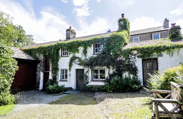 MILL COTTAGE in Garnett Bridge, Longsleddale. Near Kendal