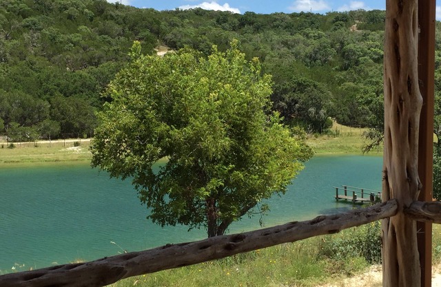 Mimi's Mansion At Stacy Ranch, Cabin On 120 Acres Between Ingram & Hunt, Tx