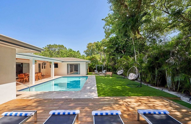 Mini Golf+Cool Spots+Grill & Terrace| Ideal Villa