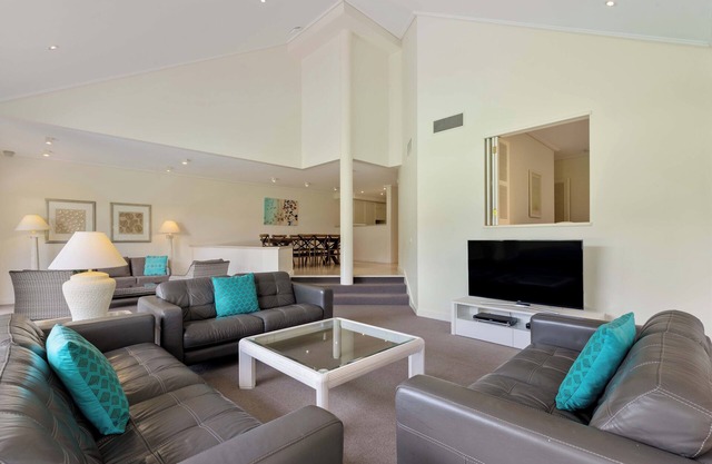 Mirage Resort Villa 434 with access to Sheraton Facilities