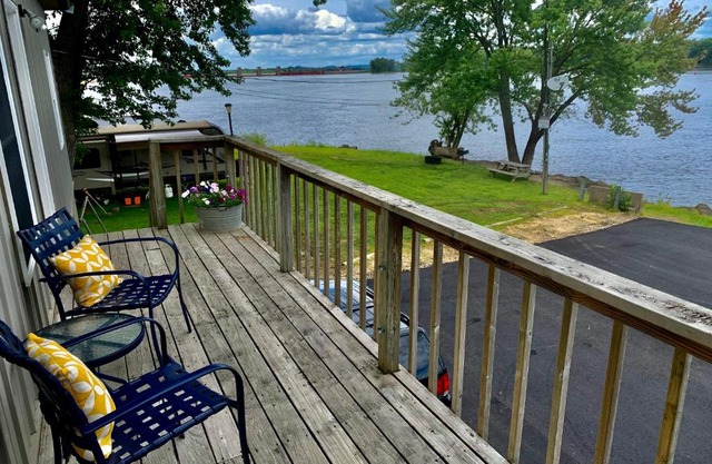 Mississippi River Cabin