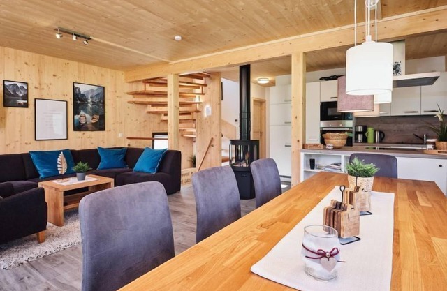 mit 4 Schlafzimmern für bis zu 8 P. by Interhome