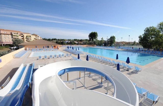 Mobil Home Camping Vagues Océanes