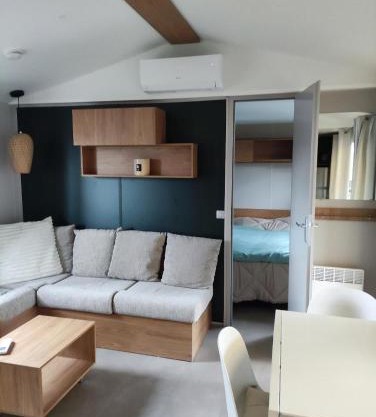 Mobil-home dans camping 4 étoiles 6 à 8 personnes 40m2