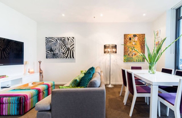 Modern 1BD in the Heart of Richmond w/Pool & Gym!