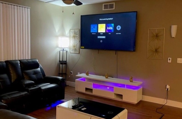 Modern 2 BR, 2 BA up-to-date condo, centrally located in luxury shopping mall