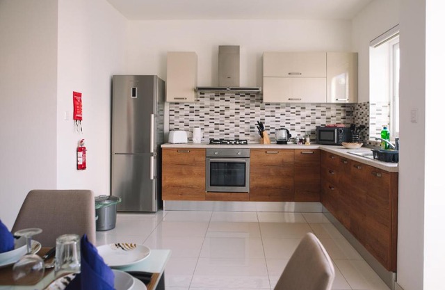 Modern 3 bedroom with AC apartment